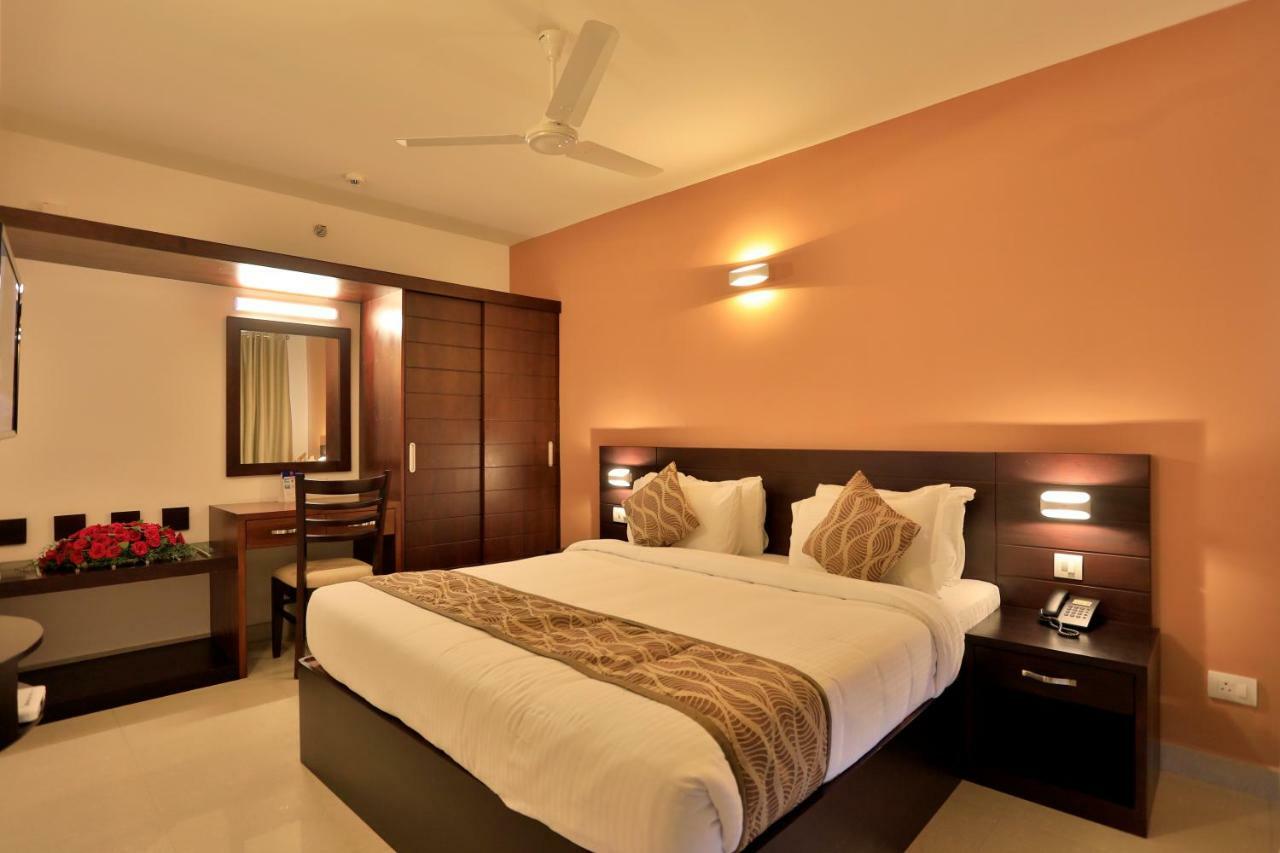 Sterling Thekkady Hotel Exterior foto